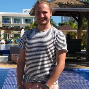 Meet your Posher, Thomas